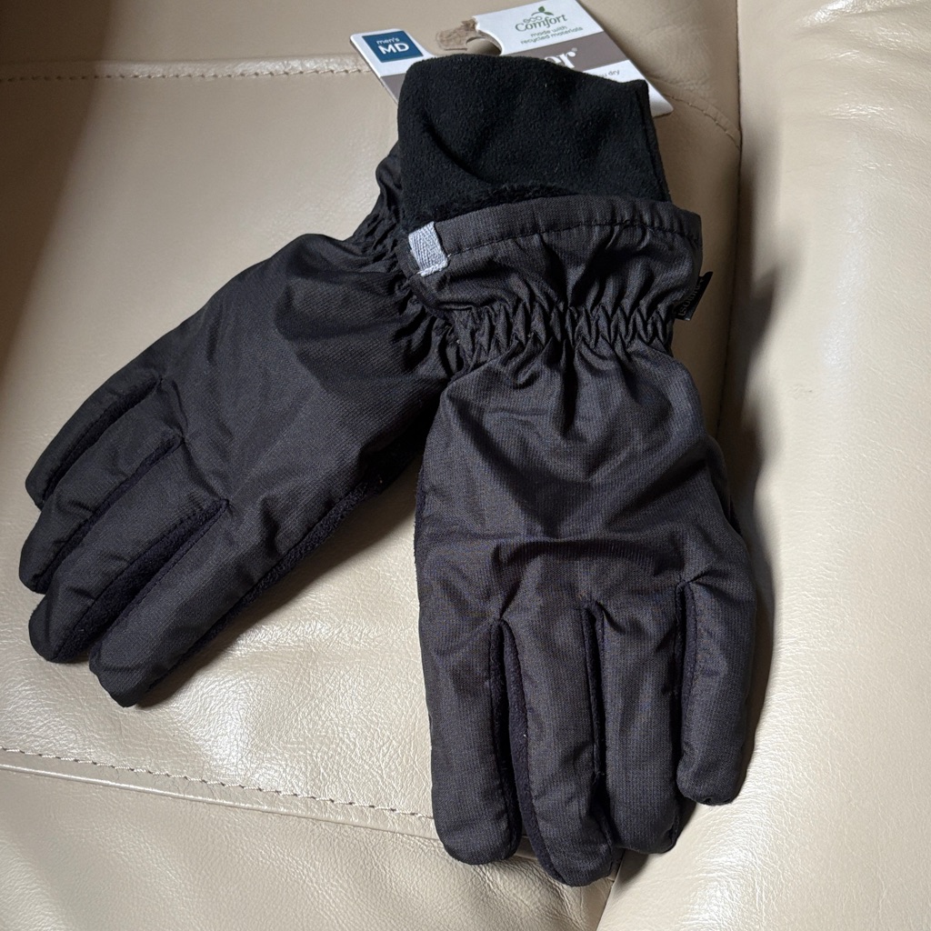 Nwt Men’s Medium Gloves